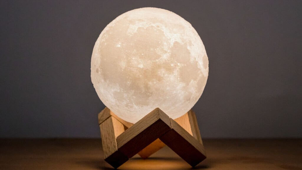 Cordless Moon Lamp - Party Every Day